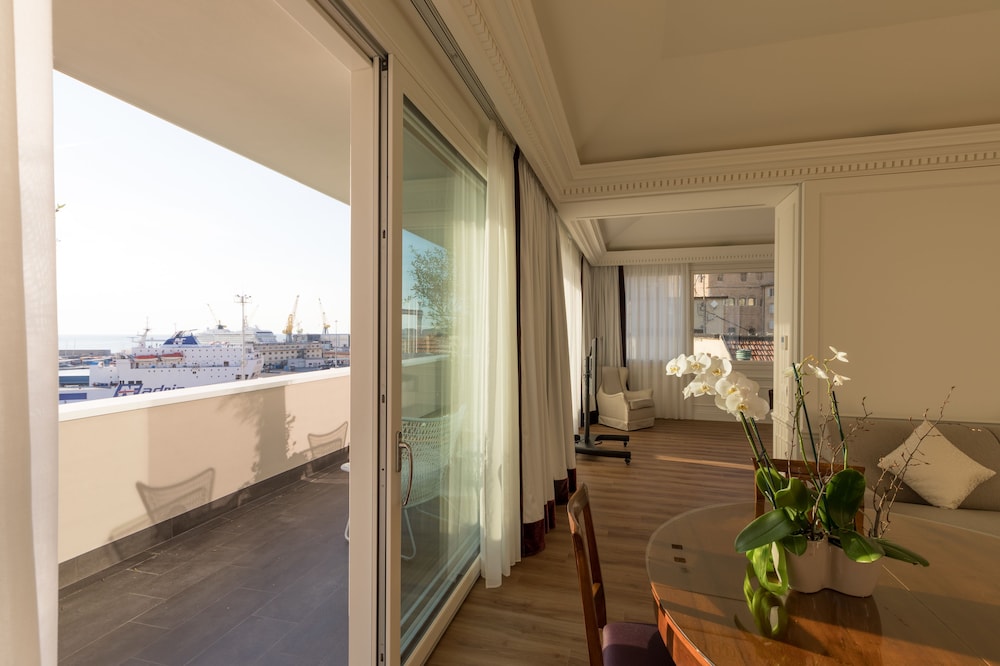 Suite (La Terrazza) - Photo 3
