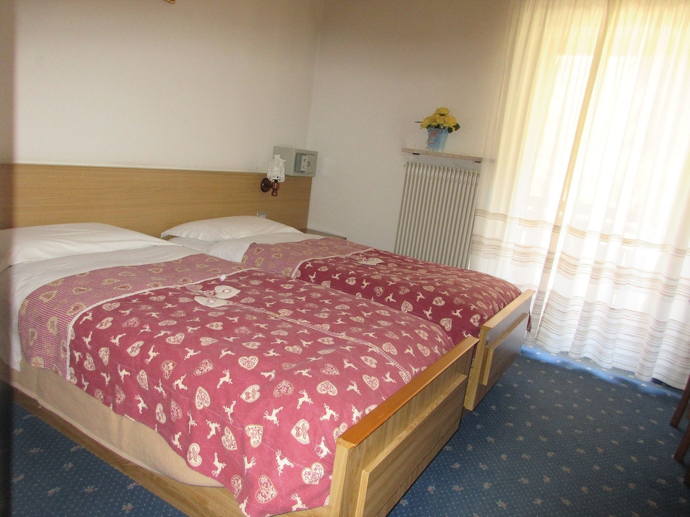 Standard Double or Twin Room, Balcony photo 1