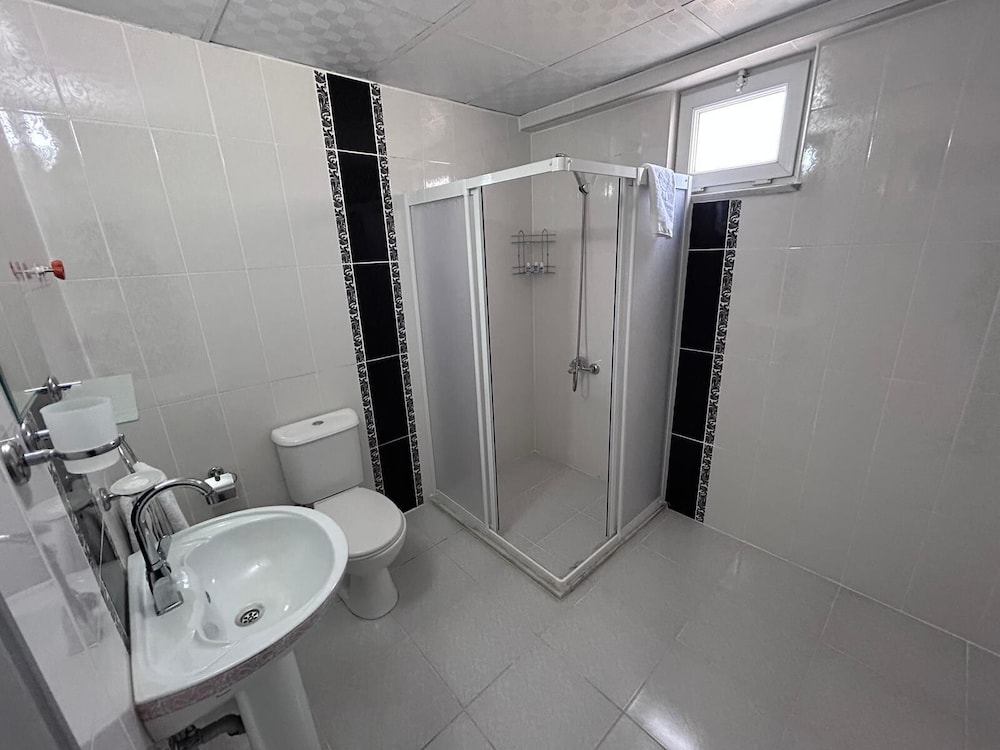 Standard Triple Room photo 2