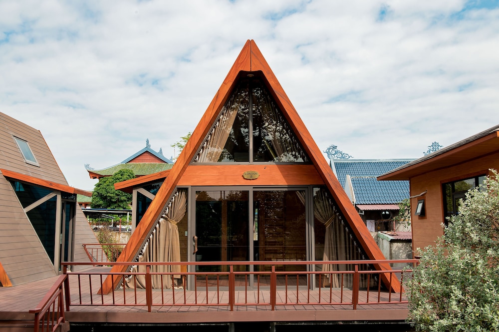 Standard Bungalow, Lake View photo 2