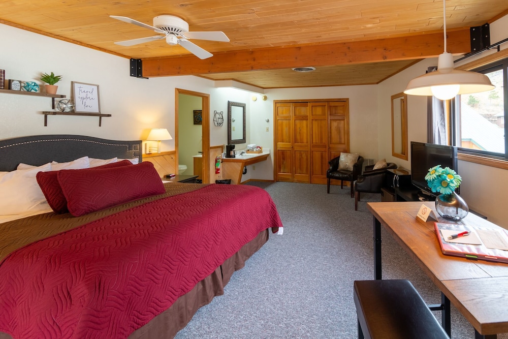 Honeymoon Studio, 1 Bedroom photo 3
