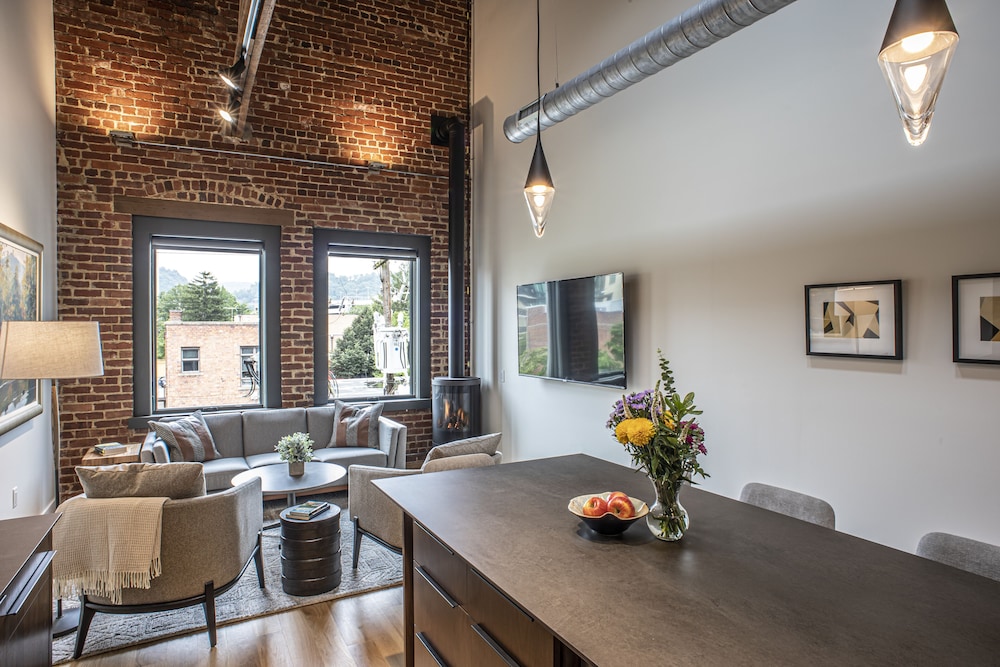 Grand Apartment