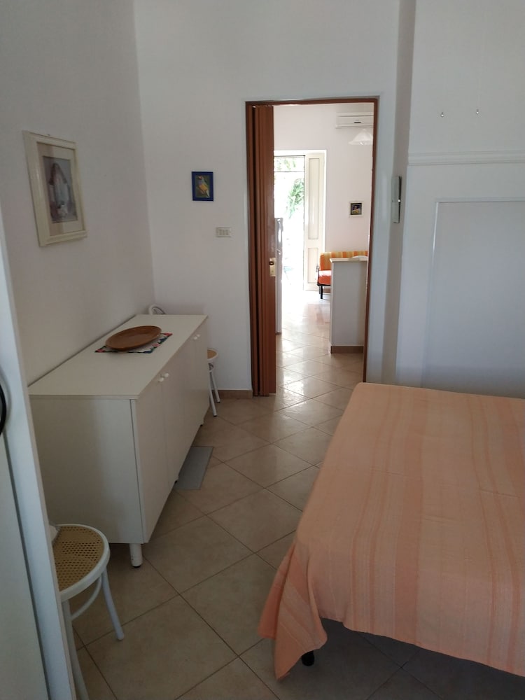 House, 1 Bedroom, Smoking, Garden View photo 1