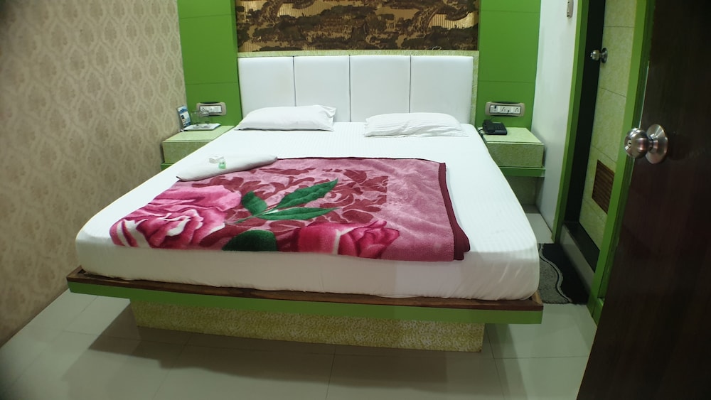 Deluxe Double Room, 1 Double Bed, Non Smoking photo 3