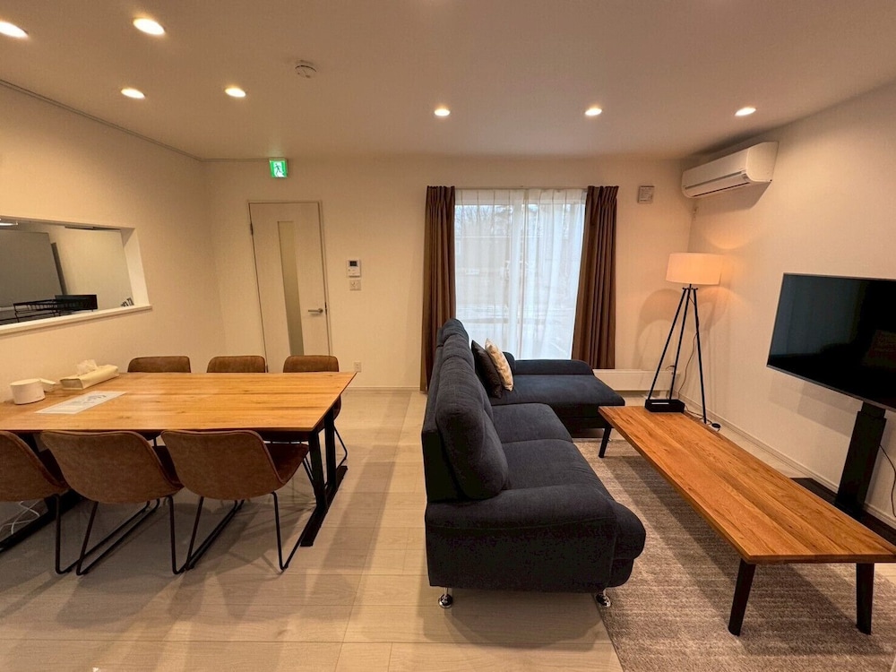 Condo photo 1