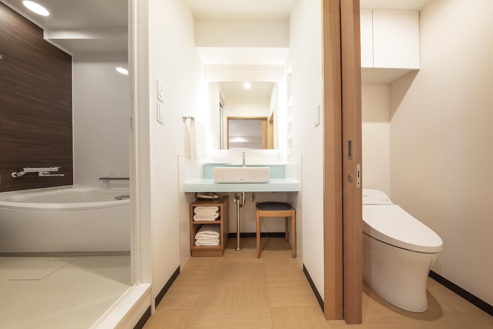 Traditional Quadruple Room - Photo 4