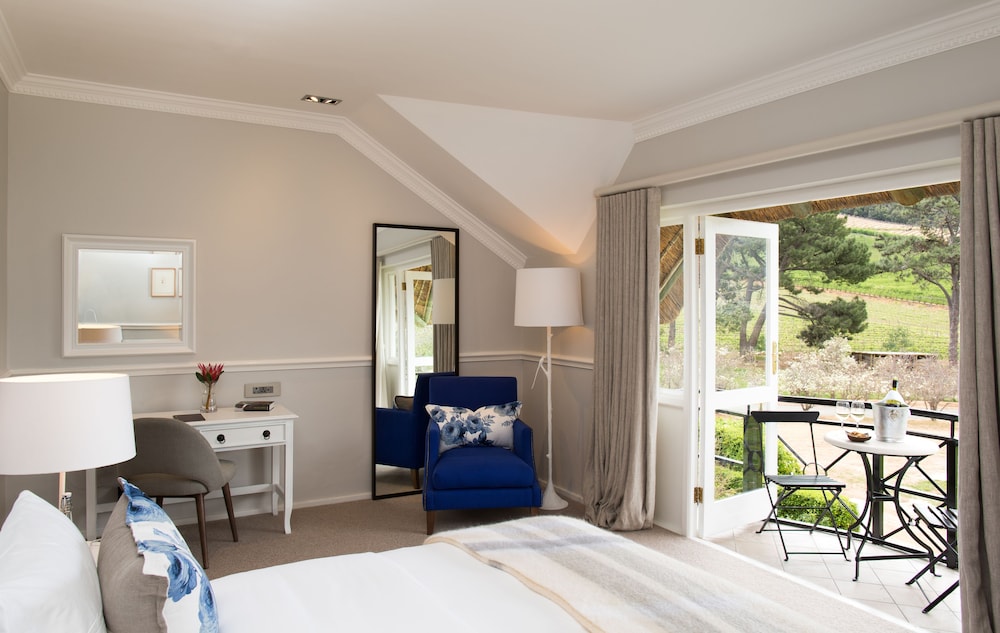 Room (Shiraz)