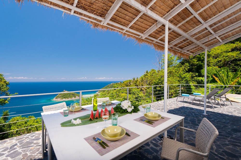 Villa photo 3