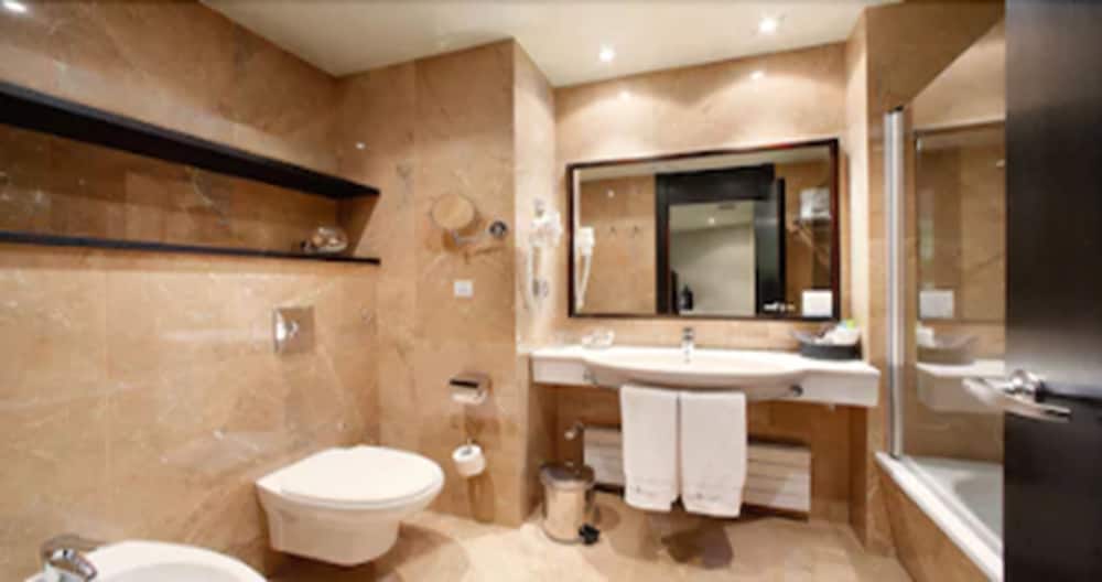 Superior Room - Photo 2