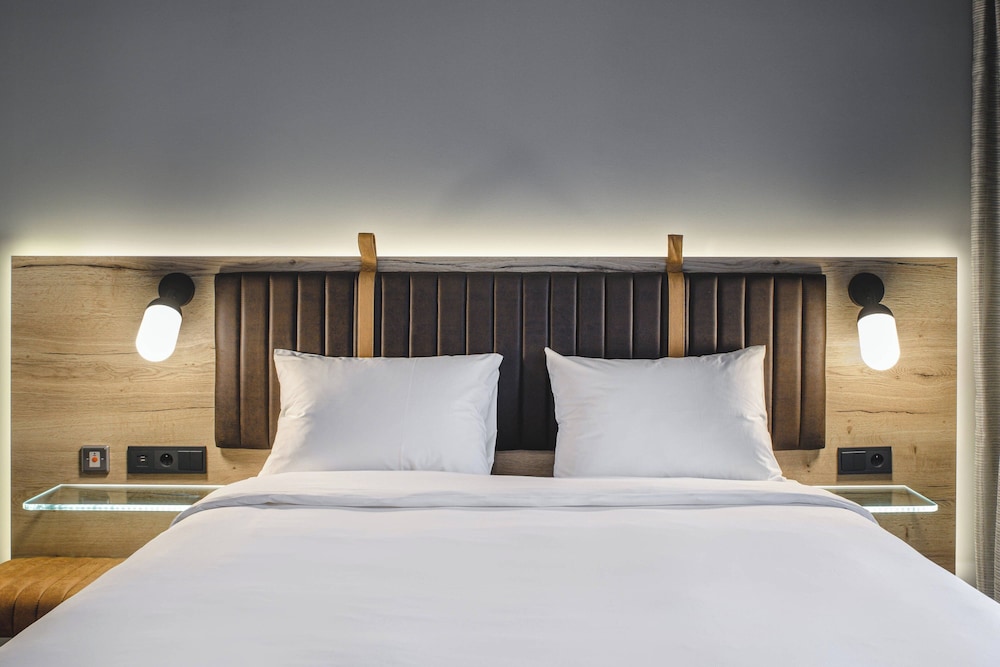 Room, 1 Queen Bed - Photo 3