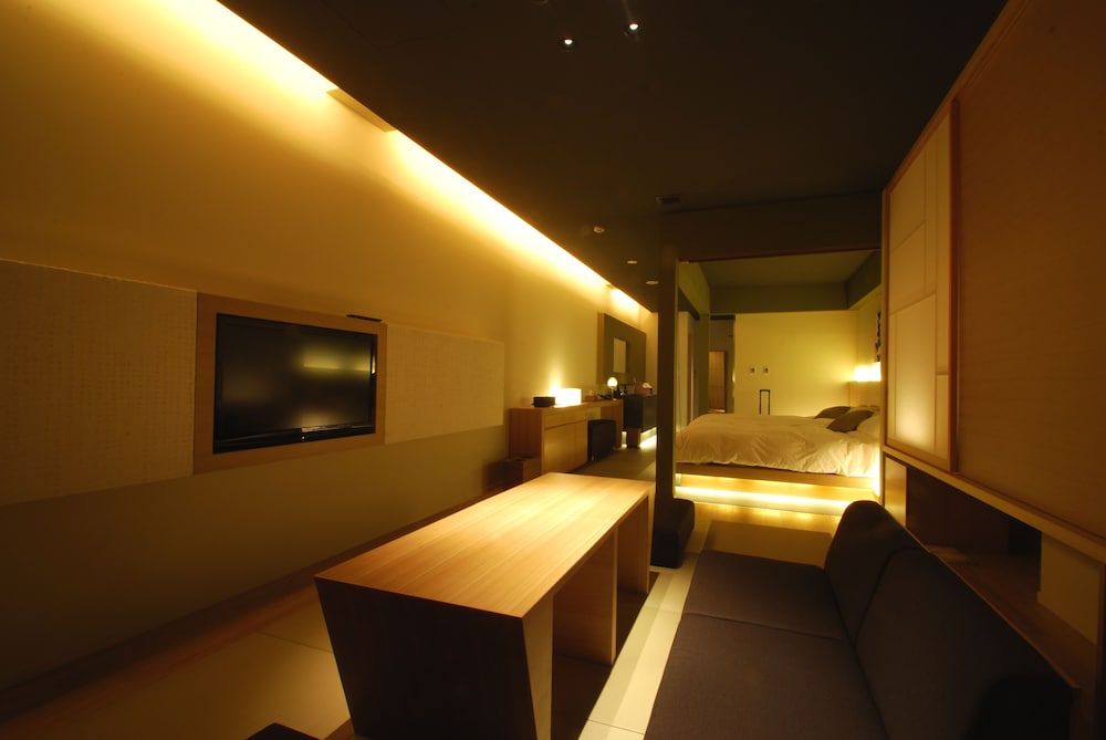 Twin Room Annex Building