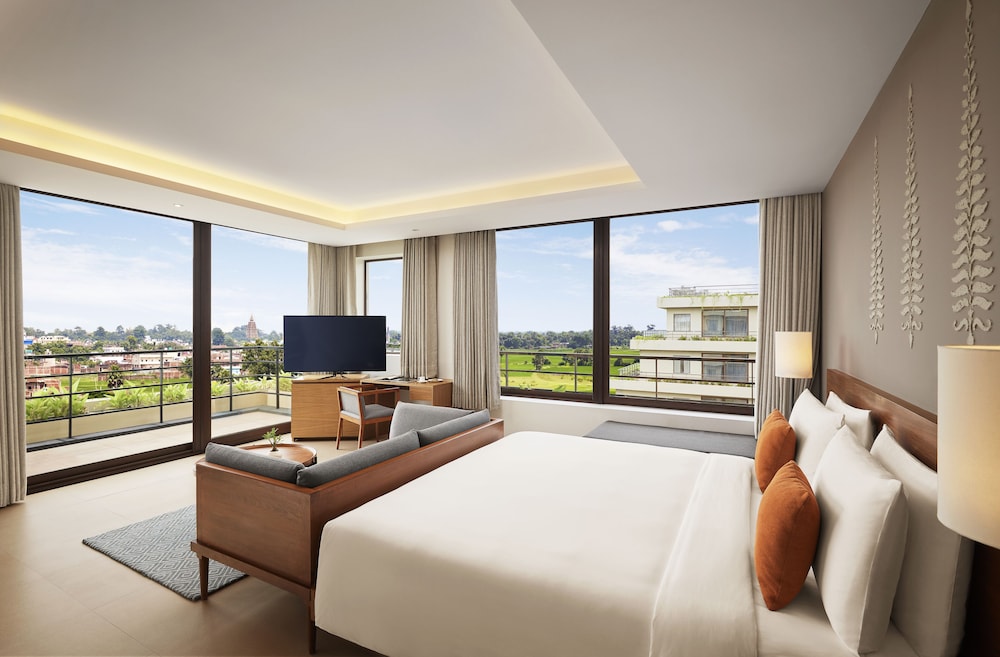 Suite, 1 King Bed