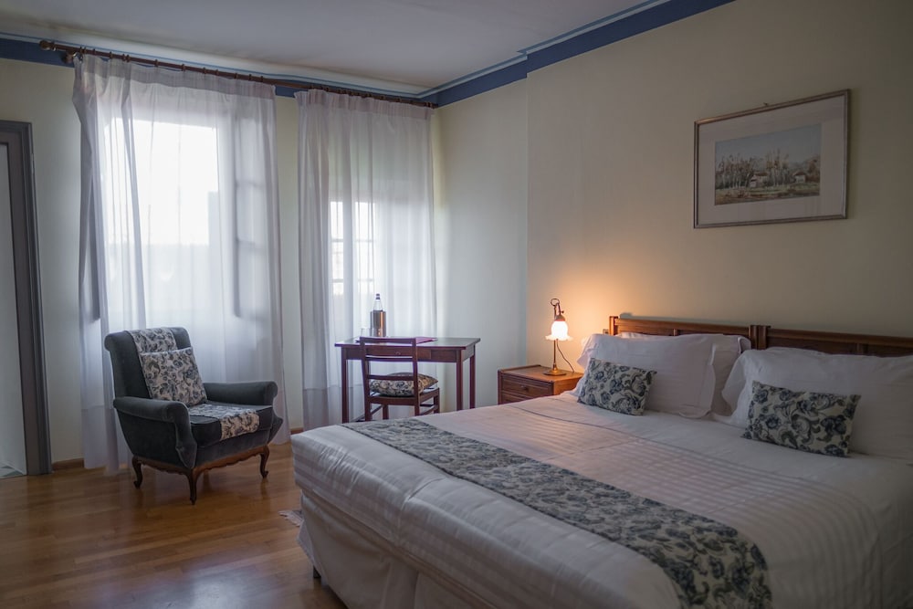 Superior Double or Twin Room (Castalderia)