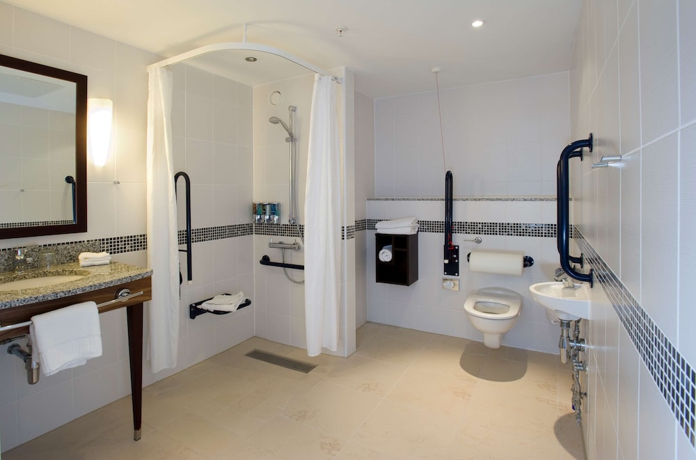 Room, 1 Queen Bed, Accessible - Photo 5