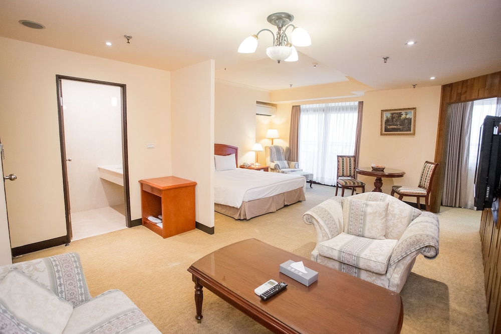 Family Suite - Photo 13