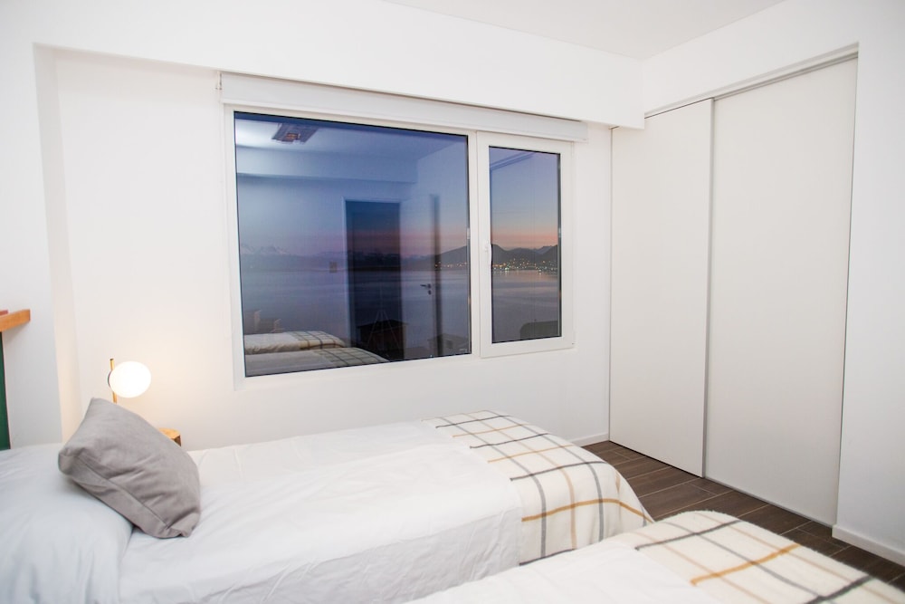 Deluxe Apartment, 2 Bedrooms, 2 Bathrooms, Canal View photo 2