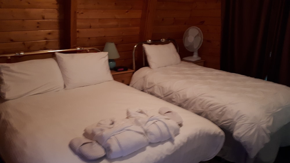 Executive Suite, 2 Bedrooms, Jetted Tub, Sea View photo 1
