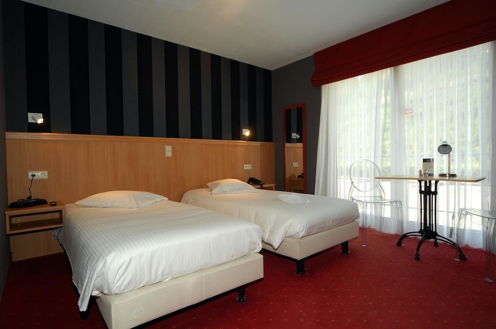 Deluxe Twin Room - Photo 1
