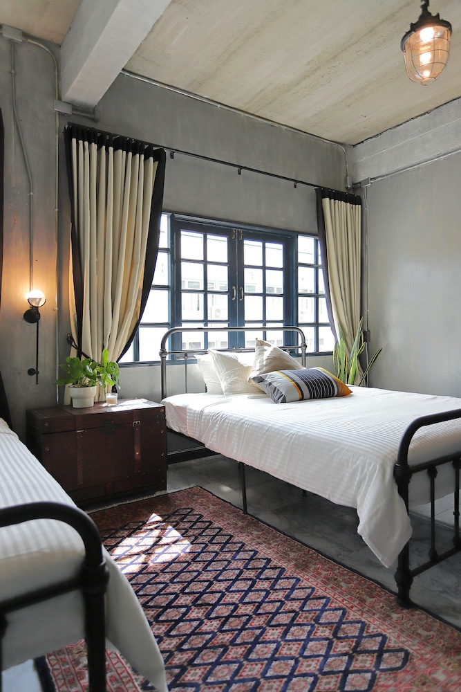Deluxe Twin Room, Bathtub photo 2