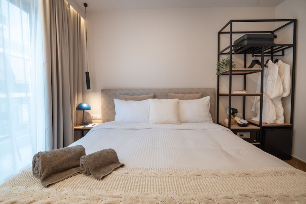 Superior Double or Twin Room - Photo 4