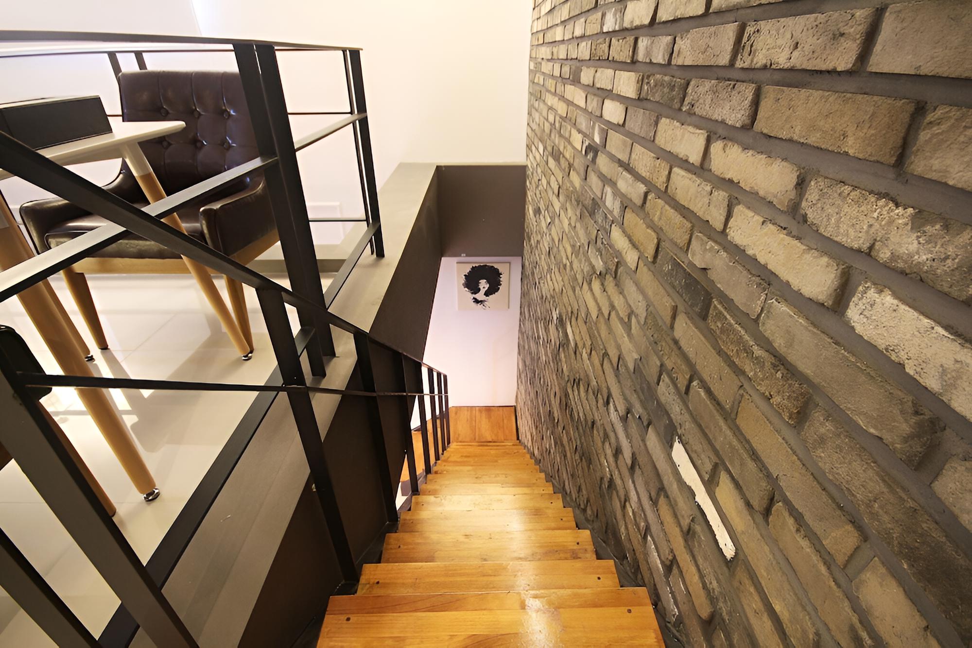 Room (Royal VIP) - Photo 1