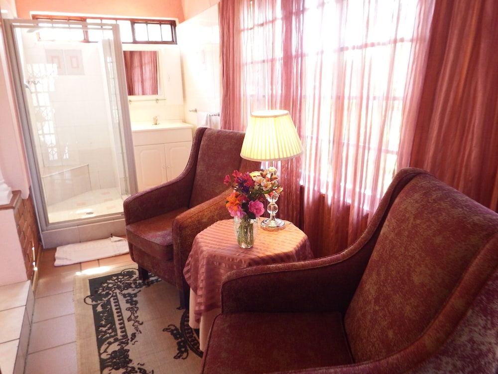 Deluxe Double Room, 1 King Bed (Rozen Honeymoon) photo 2