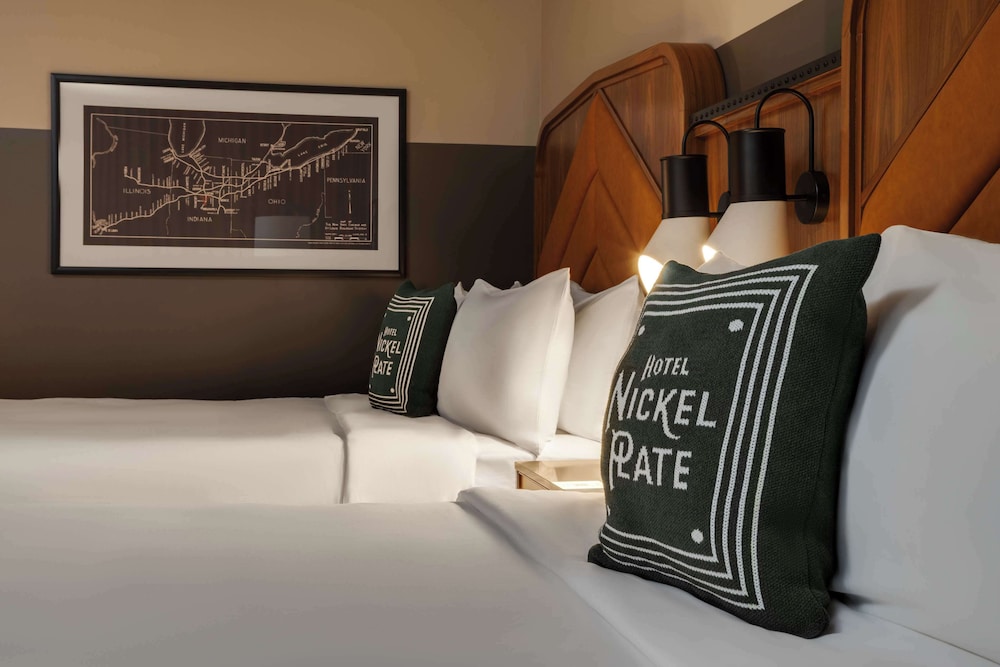 Room, 2 Queen Beds, Accessible (Mobility, Roll-In Shower) - Photo 3