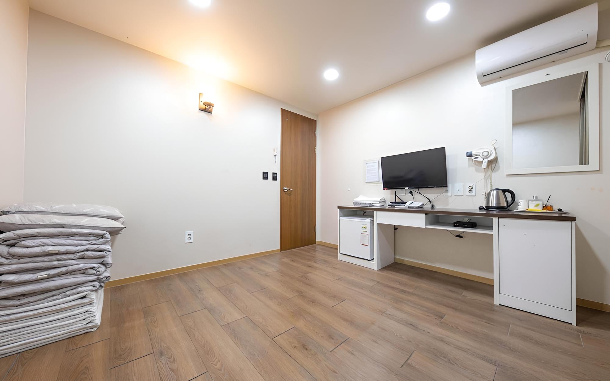 Room (On-dol) - Photo 3