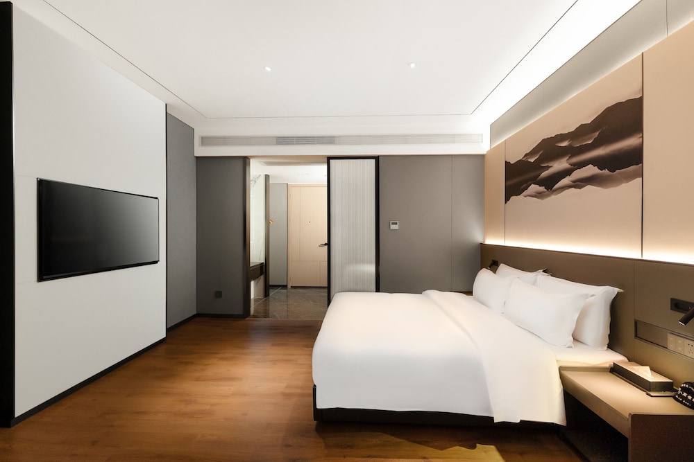 Superior Double Room, 1 Queen Bed photo 3