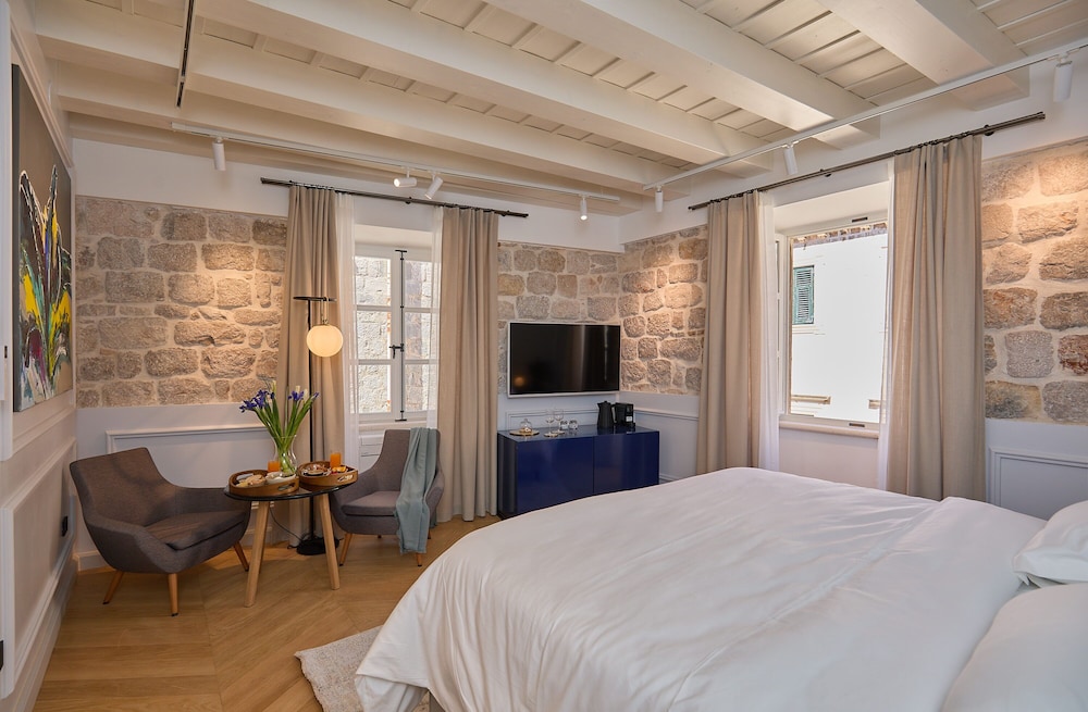 Deluxe Room (Tauris)