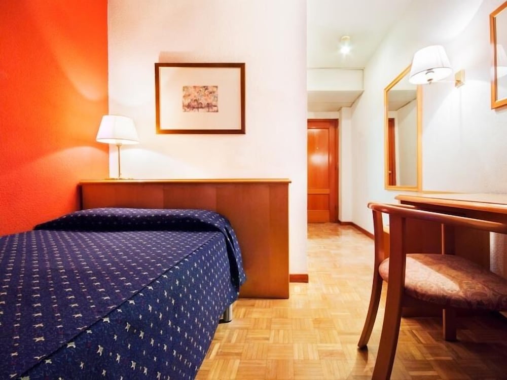 Comfort Single Room