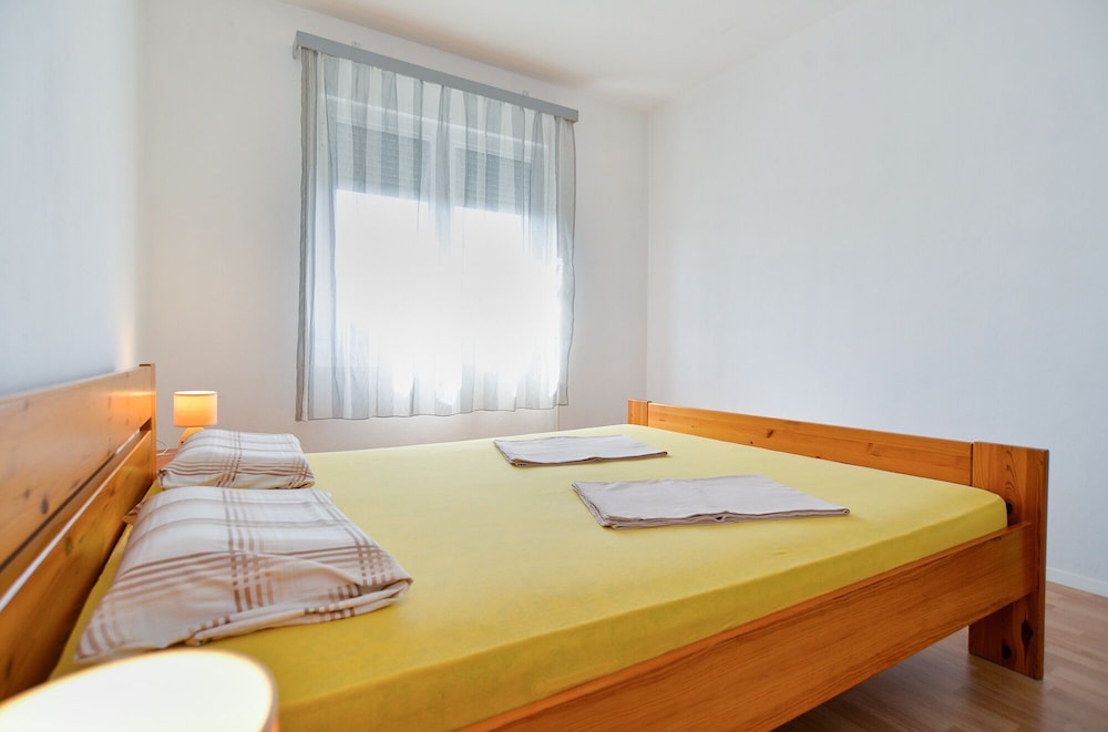 Apartment, Balcony