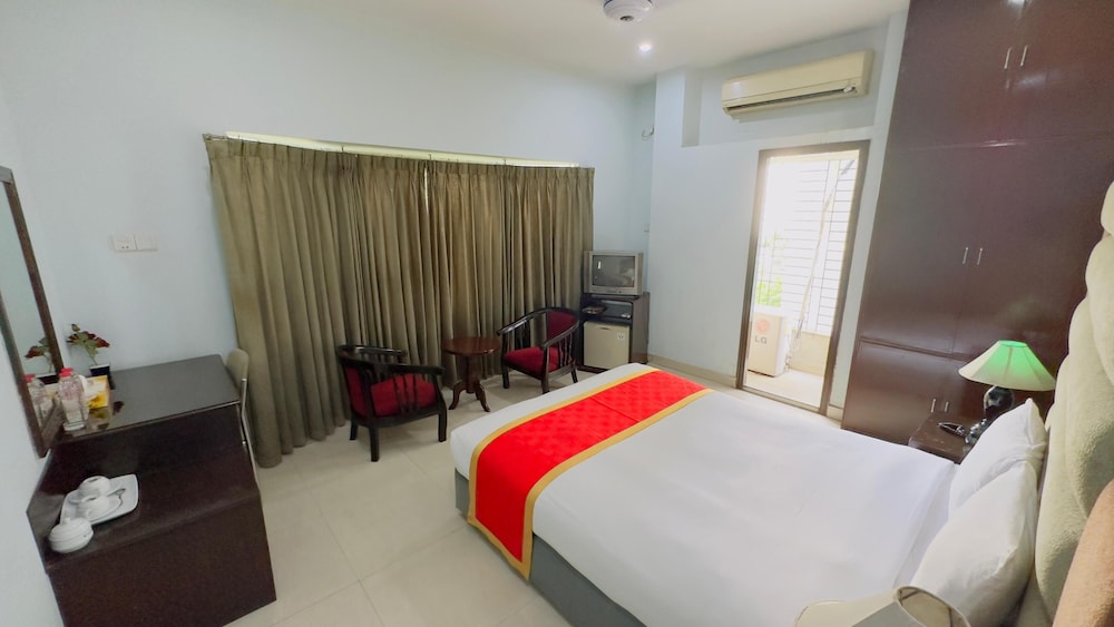 Superior Double Room, City View photo 1