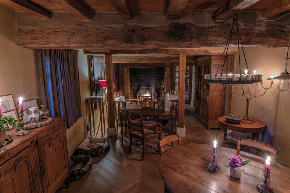 Traditional House photo 3
