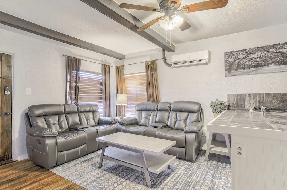 Apartment (2 Bedrooms)