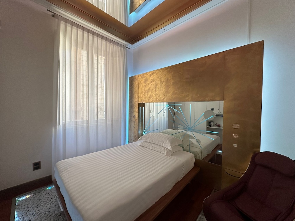 Business Room