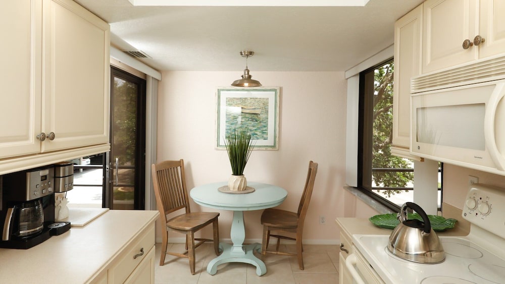 Condo, Multiple Beds, Balcony, Ocean View (ANC210) photo 2