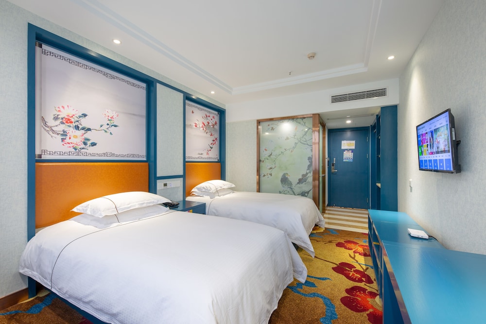 Economy Twin Room - Photo 2