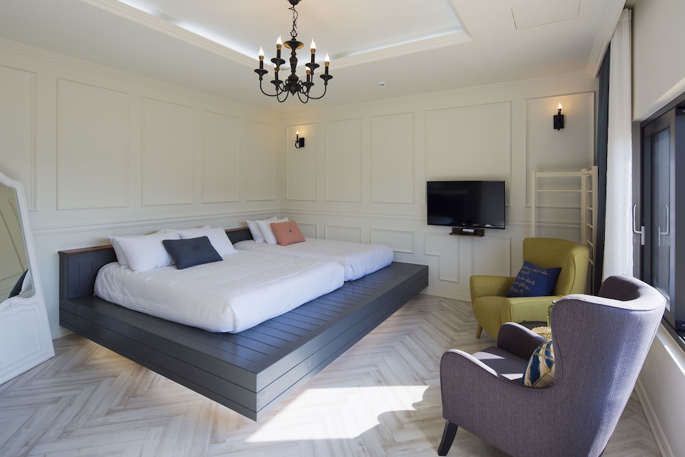 Deluxe Twin Room photo 1