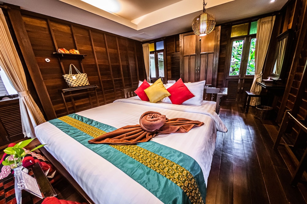 Garden Bungalow (Garden View) - Photo 2