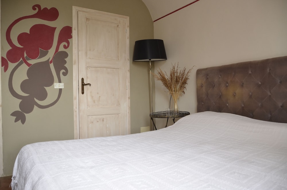 Double Room, 1 Queen Bed photo 2