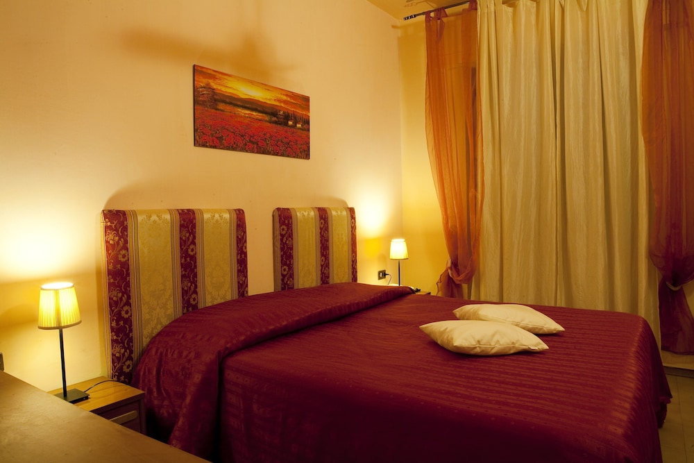 Double or Twin Room photo 2