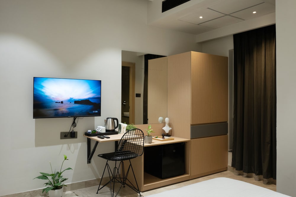 Business Room photo 3
