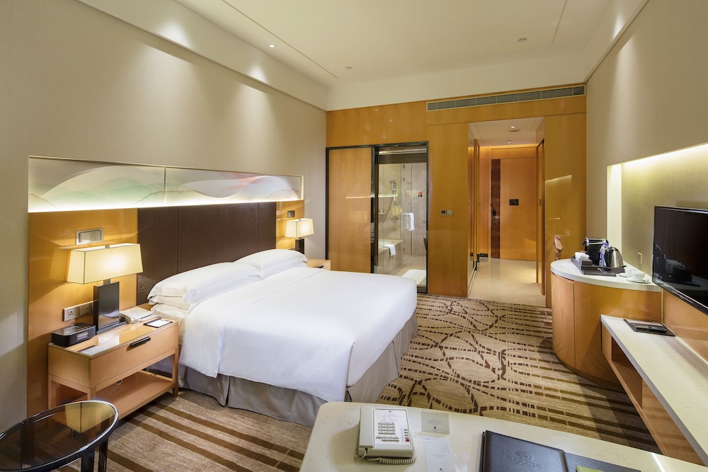 Executive Room, Club Lounge Access