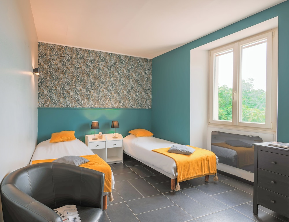 Comfort Twin Room, Non Smoking, Hill View photo 1