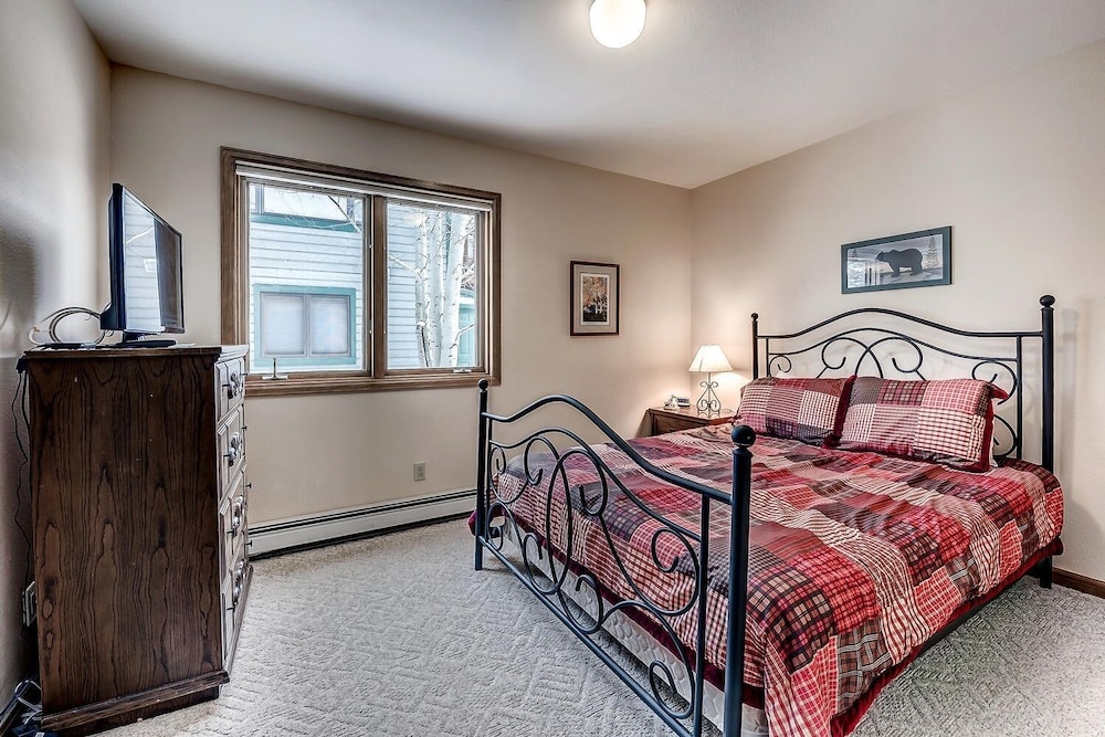 Townhome, 3 Bedrooms photo 1