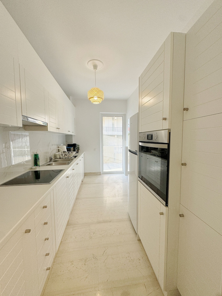 Premier Apartment, Courtyard View