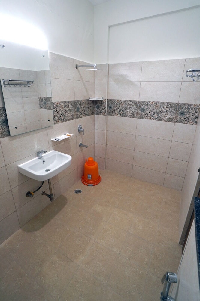 Standard Double Room, City View photo 2