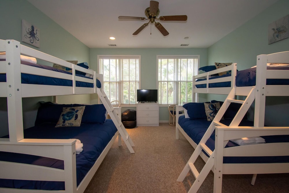 House, Multiple Beds, Balcony (83 Ocean Creek Blvd) photo 1