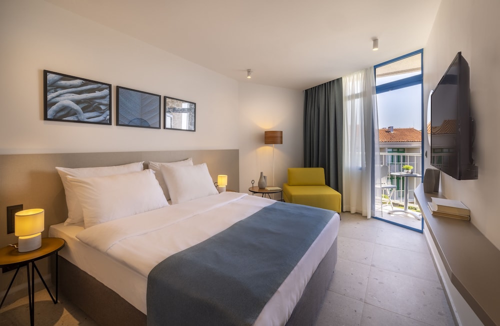 Superior Triple Room, Balcony, Sea Facing